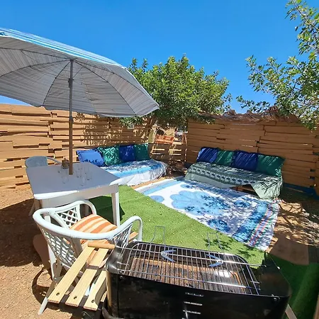 Tiny House Camion Fijo En Islas Canarias Campsite Triquivijate