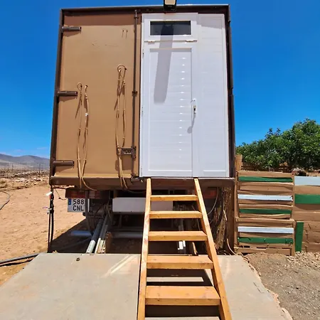 Tiny House Camion Fijo En Islas Canarias Campsite *