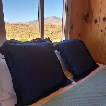Tiny House Camion Fijo En Islas Canarias Campsite Triquivijate
